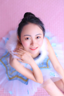 色虐女囚电影在线观看